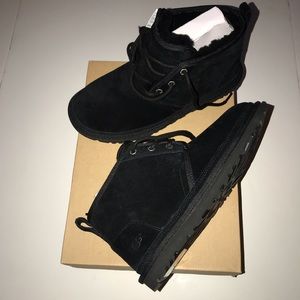 Women Neumel Black Uggs